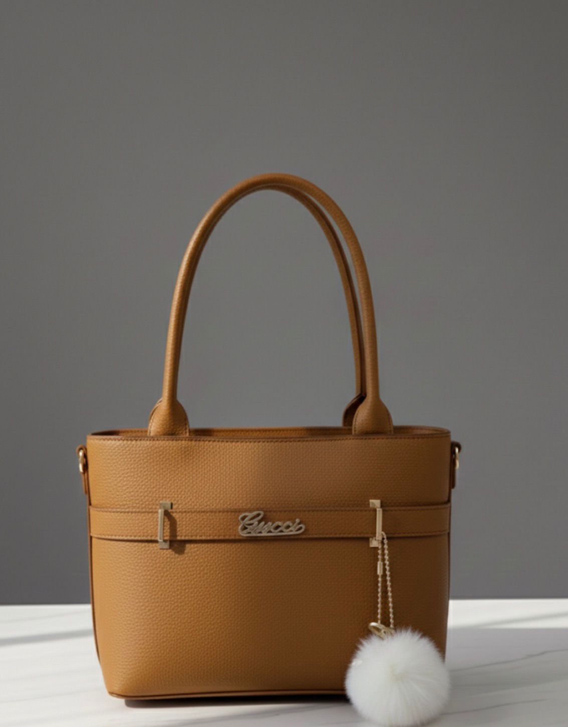 gucci medium size leather bag